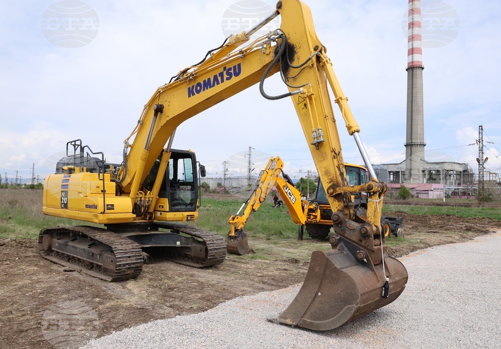 Село Волуяк - Гроздан Караджов - Мултимодална логистична платформа София-Запад - строителство