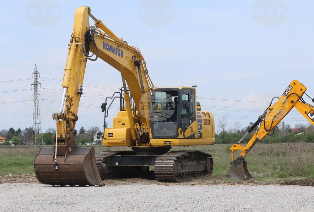 Село Волуяк - Гроздан Караджов - Мултимодална логистична платформа София-Запад - строителство