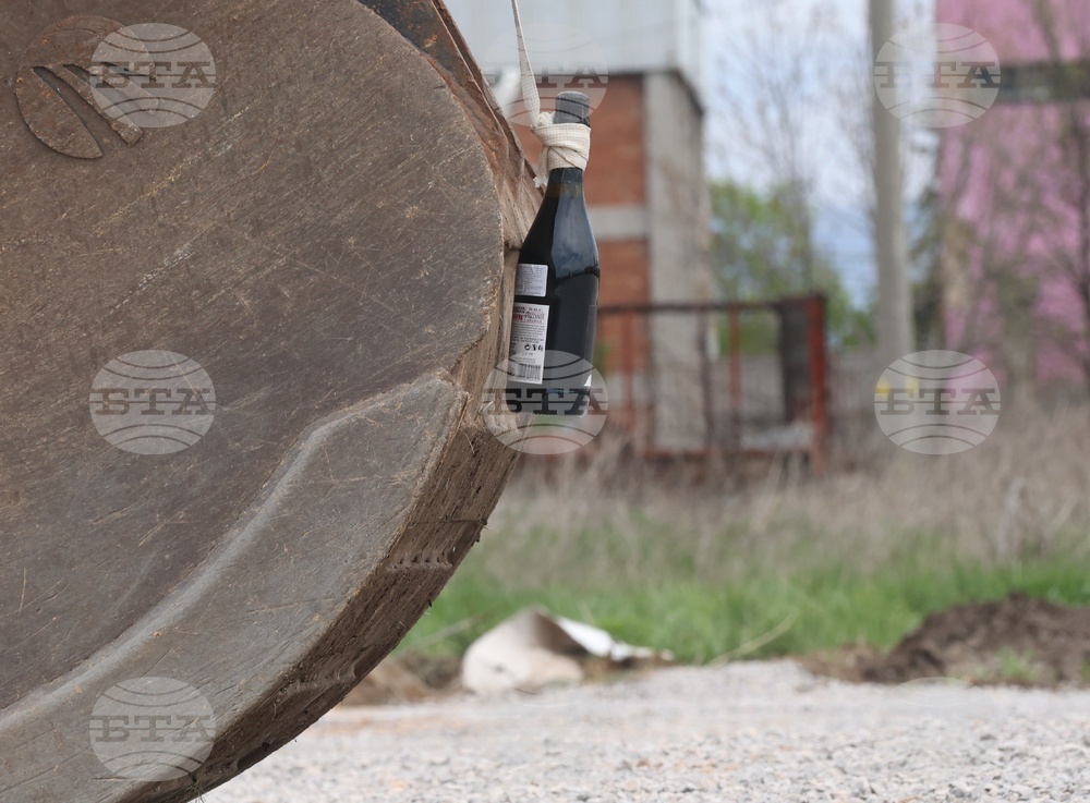 Село Волуяк - Гроздан Караджов - Мултимодална логистична платформа София-Запад - строителство