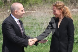 Село Волуяк - Гроздан Караджов - Мултимодална логистична платформа София-Запад - строителство