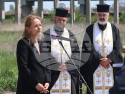 Село Волуяк - Гроздан Караджов - Мултимодална логистична платформа София-Запад - строителство