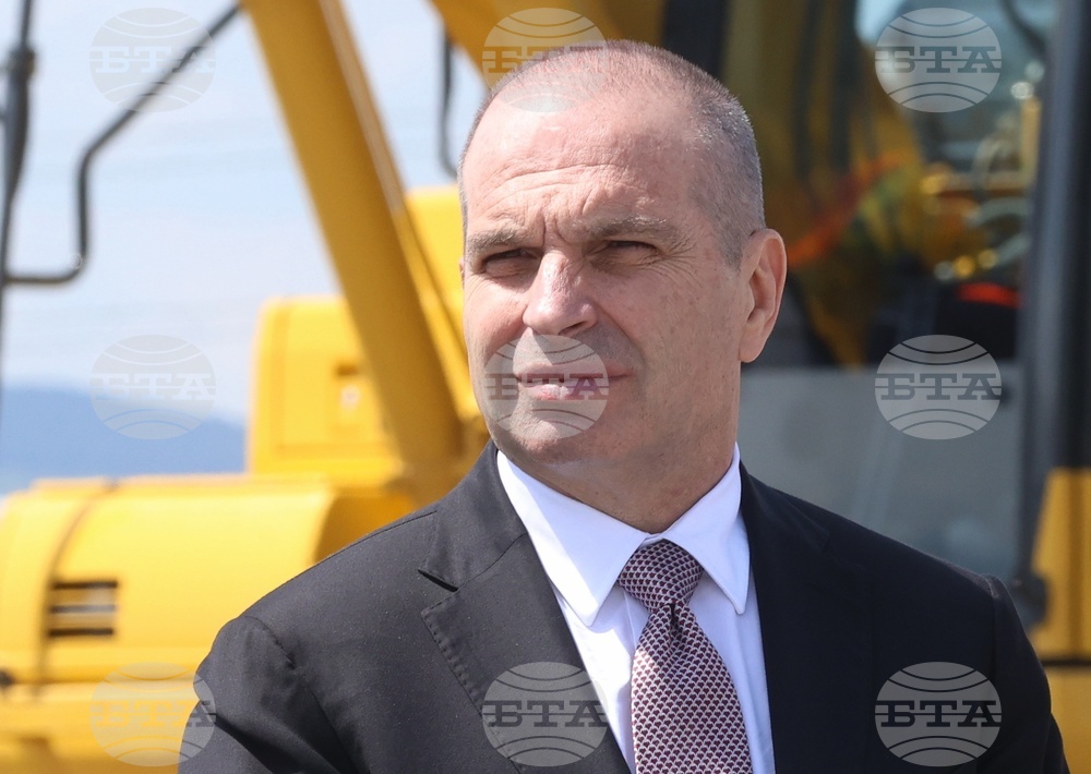 Село Волуяк - Гроздан Караджов - Мултимодална логистична платформа София-Запад - строителство