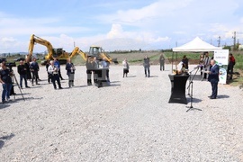 Село Волуяк - Гроздан Караджов - Мултимодална логистична платформа София-Запад - строителство