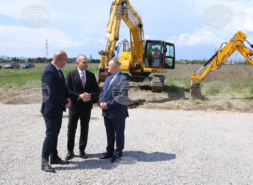 Село Волуяк - Гроздан Караджов - Мултимодална логистична платформа София-Запад - строителство