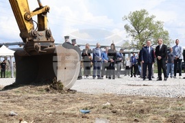 Село Волуяк - Гроздан Караджов - Мултимодална логистична платформа София-Запад - строителство