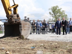 Село Волуяк - Гроздан Караджов - Мултимодална логистична платформа София-Запад - строителство