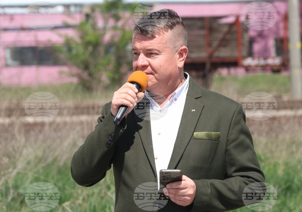 Село Волуяк - Гроздан Караджов - Мултимодална логистична платформа София-Запад - строителство