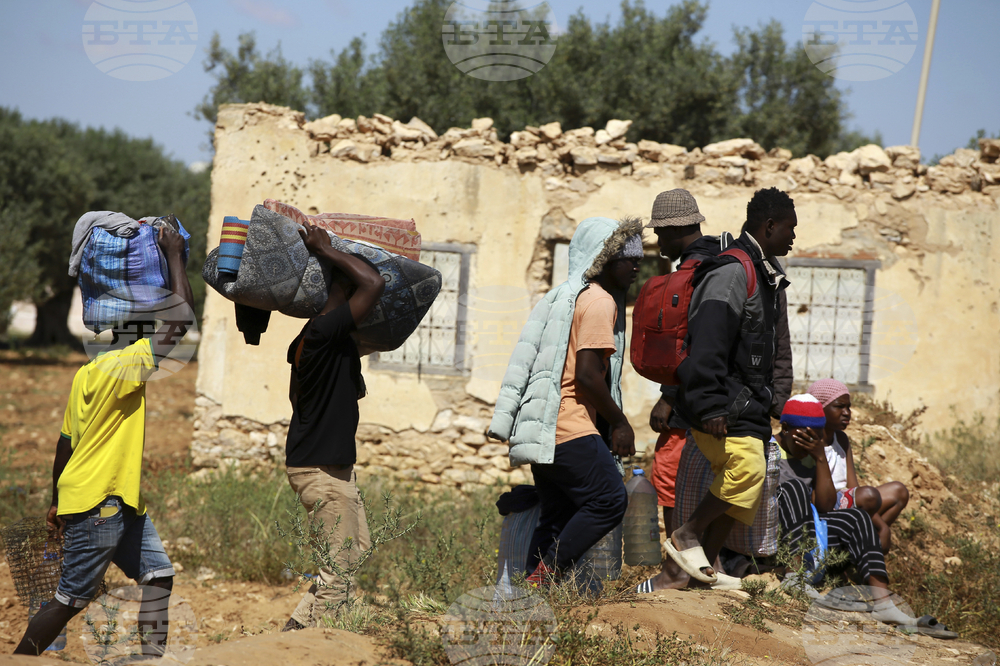 Tunisia Migrants