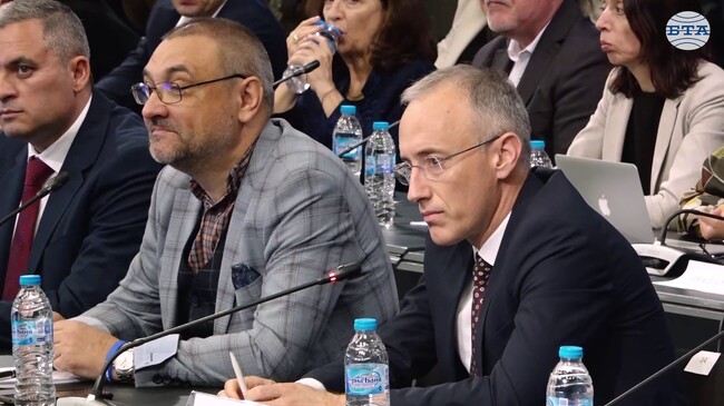 Образованието ни е светско и ще остане такова, както е във всички европейски страни, в които се учи религия, каза министър Красимир Вълчев