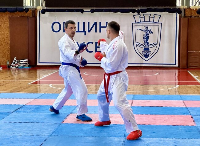 Пенчо Милков откри Републиканския турнир по полицейска лична защита и карате за служители на МВР в Русе