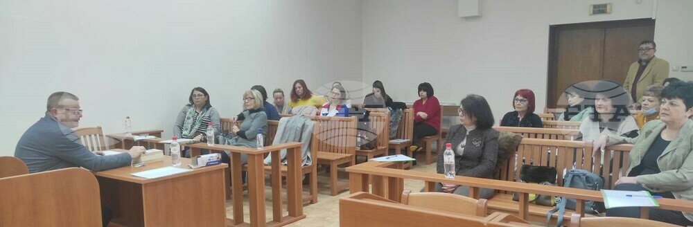Окръжен съд – Търговище: Новоизбраните съдебни заседатели към Окръжен съд – Търговище преминаха начално обучение