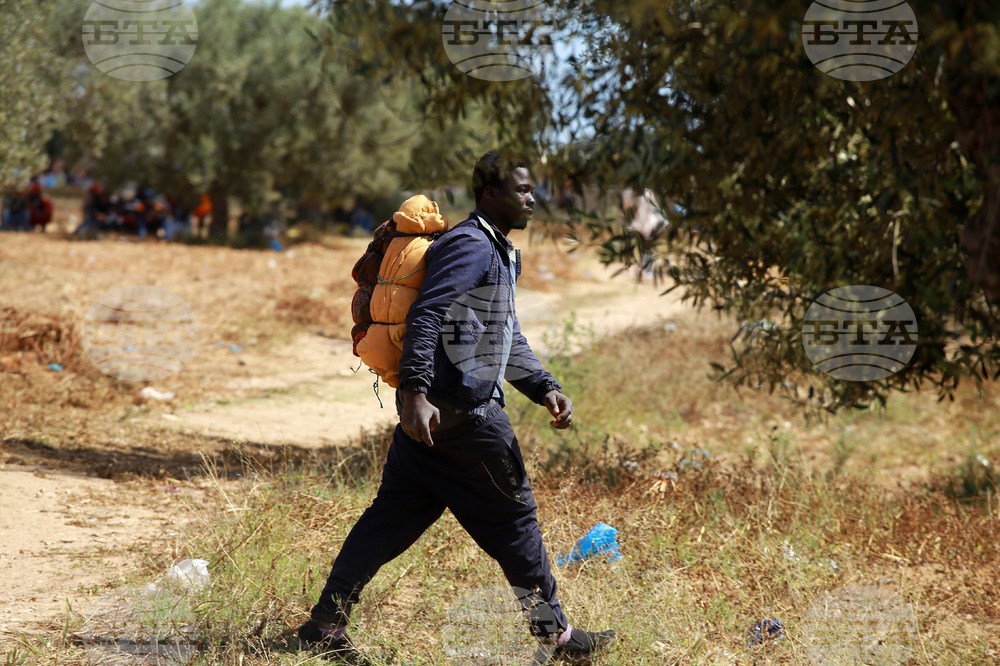 Tunisia Migrants