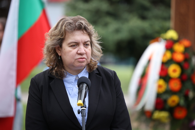 Председателят на парламента Наталия Киселова присъства на възпоменателна церемония по повод 110-ата годишнина от началото на масовите репресии над арменците в Османската империя