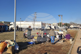 Турция - земетресение - Нурдагъ - бедстващи хора - палатков лагер