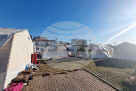 Турция - земетресение - Нурдагъ - бедстващи хора - палатков лагер