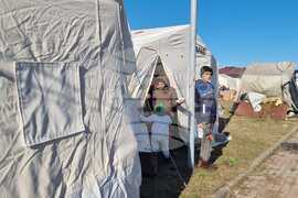 Турция - земетресение - Нурдагъ - бедстващи хора - палатков лагер