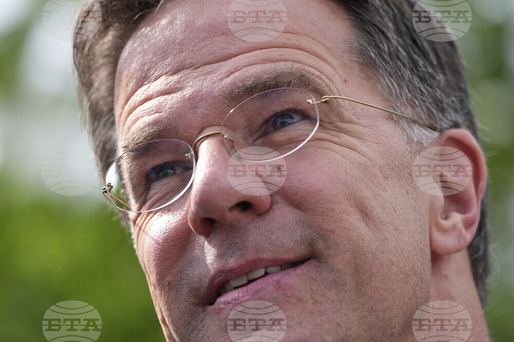 АНП: Генералният секретар на НАТО Марк Рюте поздрави канадския премиер, но обърна внимание на слабата отбрана