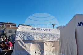 Турция - земетресение - Нурдагъ - бедстващи хора - палатков лагер