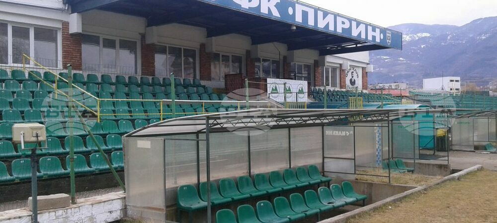 Аматьорският Пирин (Гоце Делчев) се включи в кампания и събра пари за подпомагане на тежко болна учителка от града