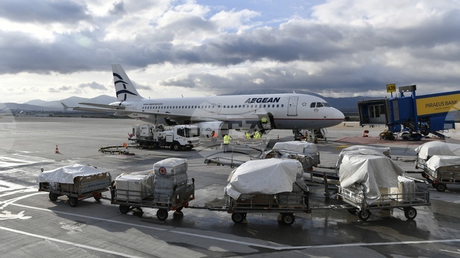 Гърция е изправена пред санкции заради забавяне във въвеждането на модерна система за кацане на самолети