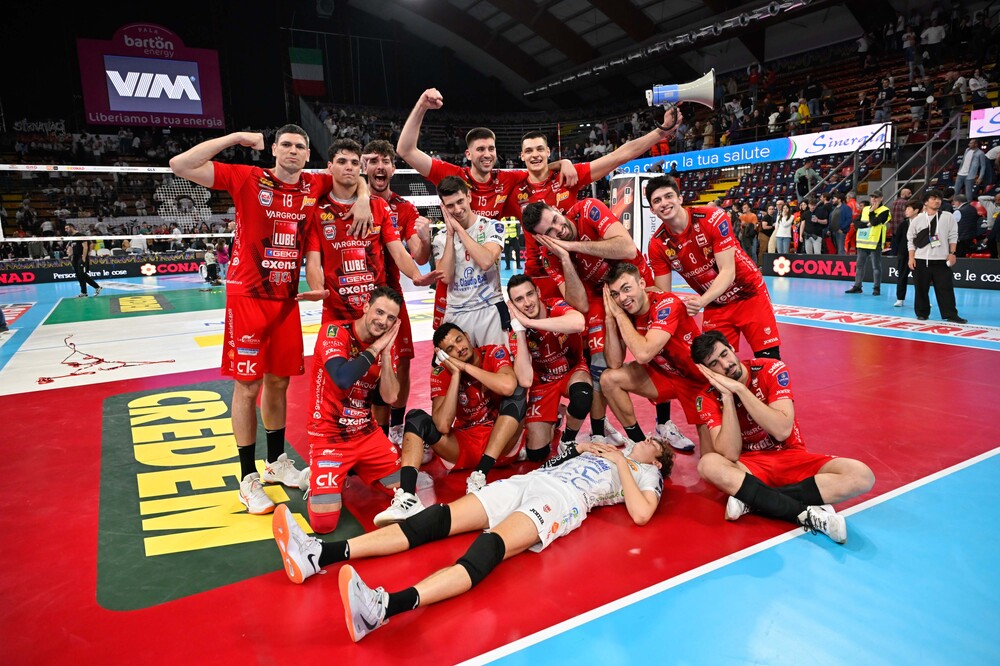 Чивитанова с Александър Николов се класира за финала за волейболната титла в Италия