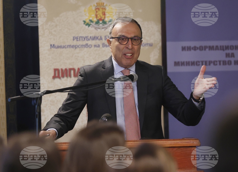 Former President Stoyanov: It is Scary When Bulgaria's NATO, EU Membership Is Questioned