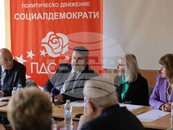 Дискусия - „Погледни отвъд страха: Заедно срещу насилието“