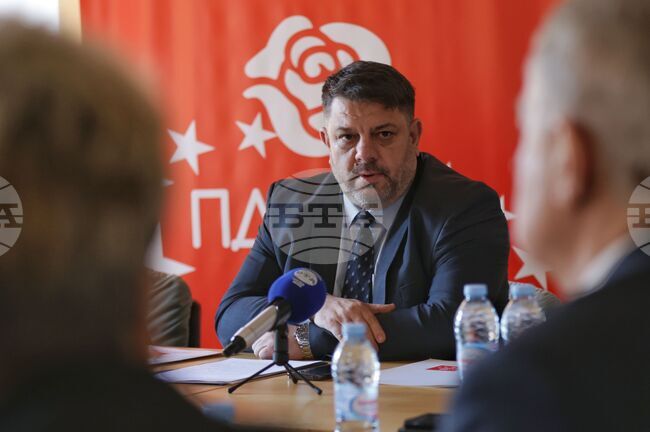 Дискусия - „Погледни отвъд страха: Заедно срещу насилието“