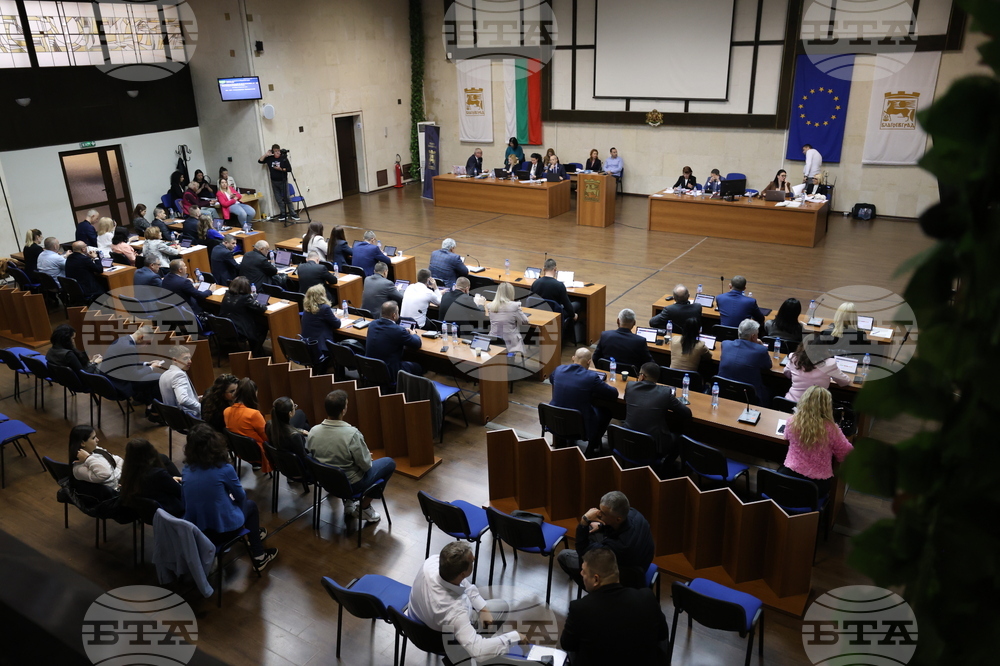 Предложения за рефинансиране на безлихвен заем, преименуване на улица и приемане отчети на дружества ще разгледат общинските съветници на Благоевград