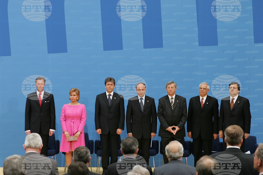 April 25, 2005: Bulgaria Signs the Treaty of Accession to the European Union in Luxembourg