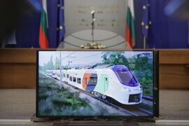Министерски съвет - електрически влакове - подписване