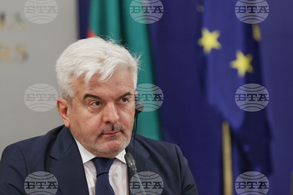 Министерски съвет - електрически влакове - подписване