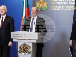 Снимка: Министерски съвет -  Премиерът Гълъб Донев проведе среща с работодателските организации