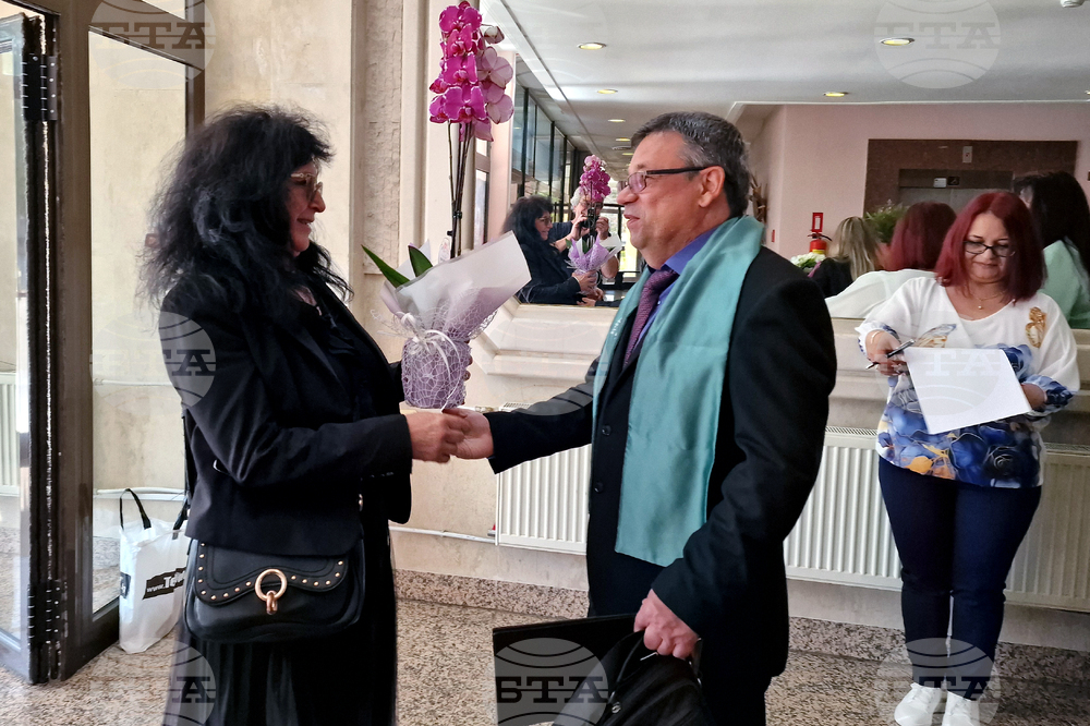 Разград - Основно училище „Отец Паисий“ - празник