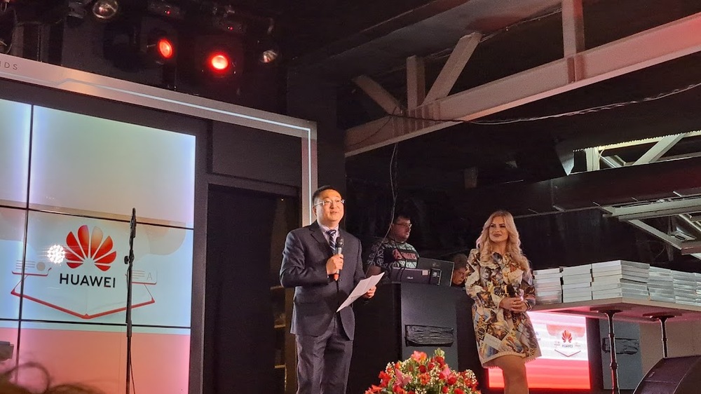 Русенски университет „Ангел Кънчев“: Студенти на Русенския университет бяха отличени от технологичния гигант Хуауей