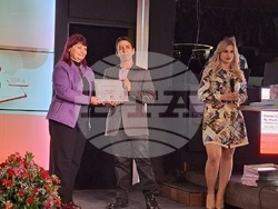 Снимка: Русенски университет „Ангел Кънчев“ - Шестима студенти на Русенския университет бяха отличени от технологичния гигант Хуауей на специална церемония в столицата. 