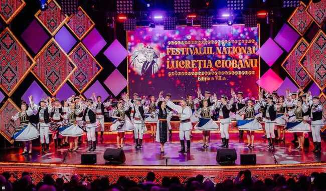 Аджерпрес: Румънският фолклорен ансамбъл "Чиндрел - Жуний Сибиулуй" ще представи Румъния на "EuropaFest" в Германия
