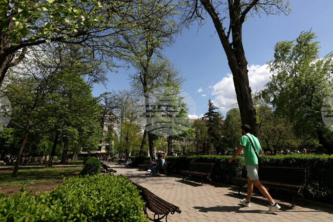 The Weather on April 28