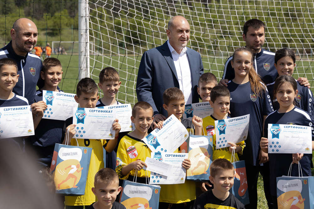 Държавният глава: Спортът кове качества, изгражда характер и прави младите хора на България по-силни и уверени