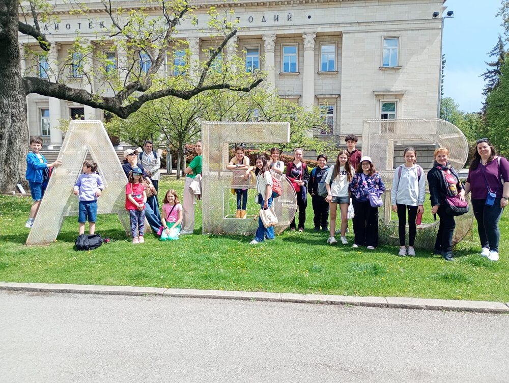 Ученици от неделни училища в чужбина преминаха през образователни маршрути в България