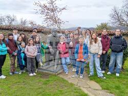 Ученици от неделни училища в чужбина преминаха през образователни маршрути в България. Снимка: МОН