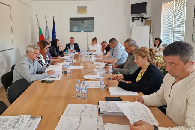 Общинският съвет в Баните прие бюджета за 2025 година, рамката е близо 14 млн. лева 