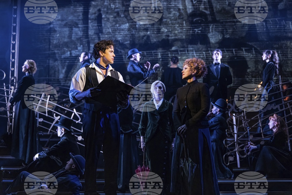 Theater-Cameron Mackintosh