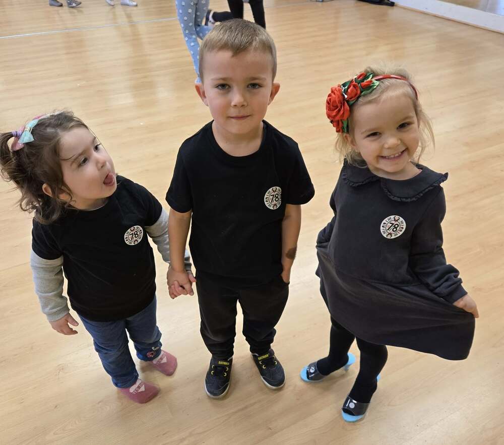 Групата за народни танци „7/8ми“ в Бордо, Франция, обяви сформирането на детски състав