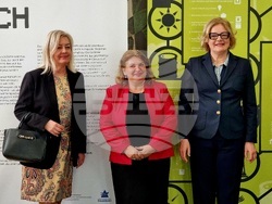 Бургас - посланик на Австрия -  „Климат и аз“ (Klima & Ich) - изложба