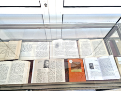 Разград - библиотека - изложба