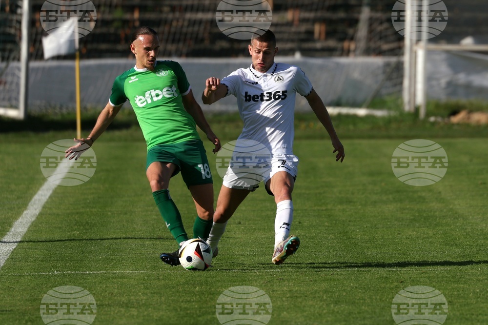 Футбол - „Славия“ - „Хебър“