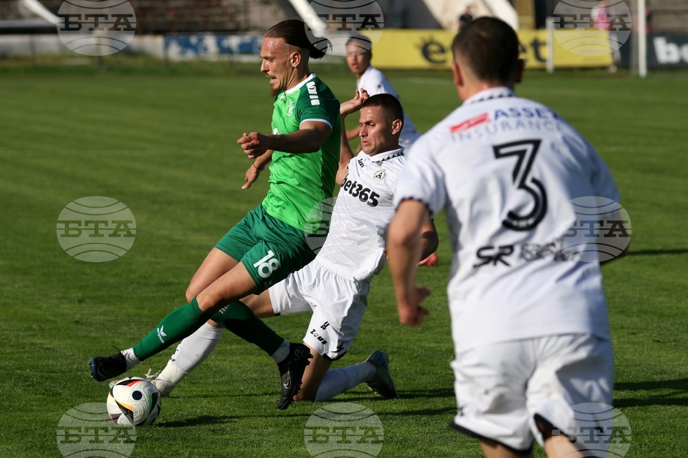 Футбол - „Славия“ - „Хебър“