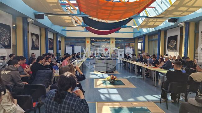 Тринадесети национален семинар в УниБИТ разкри нови хоризонти на науката и изкуството 