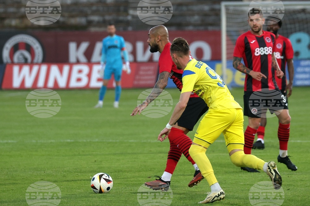 Футбол - „Локомотив“ - „Крумовград“